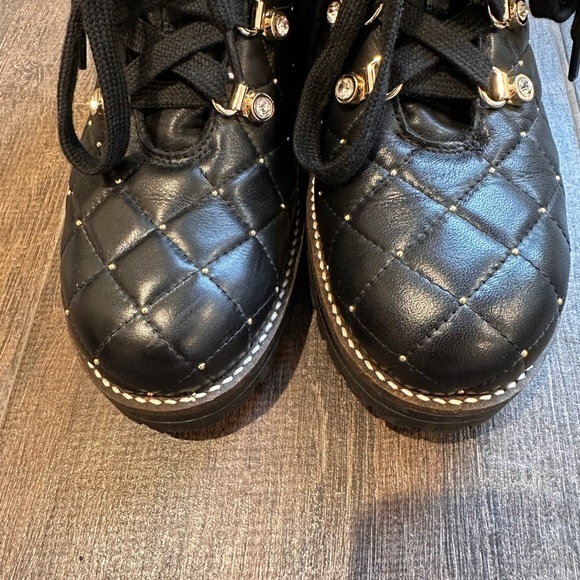 Women’s Winter 275 Central Quilted & Rhinestone Black Leather Boots Sz 9 NWOT - Picture 9 of 10
